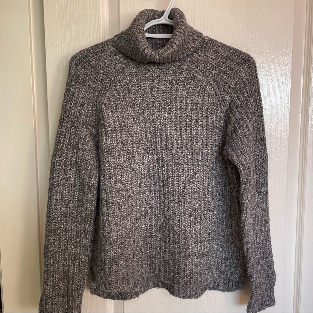Abercrombie Chunky Knit Turtleneck Sweater